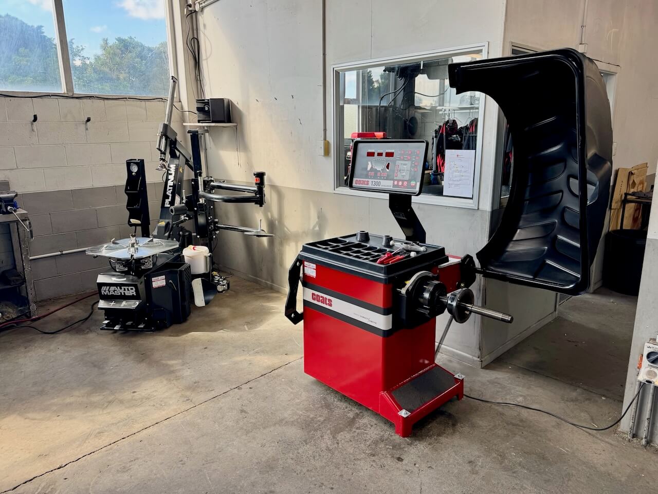 Wheel balancer setup