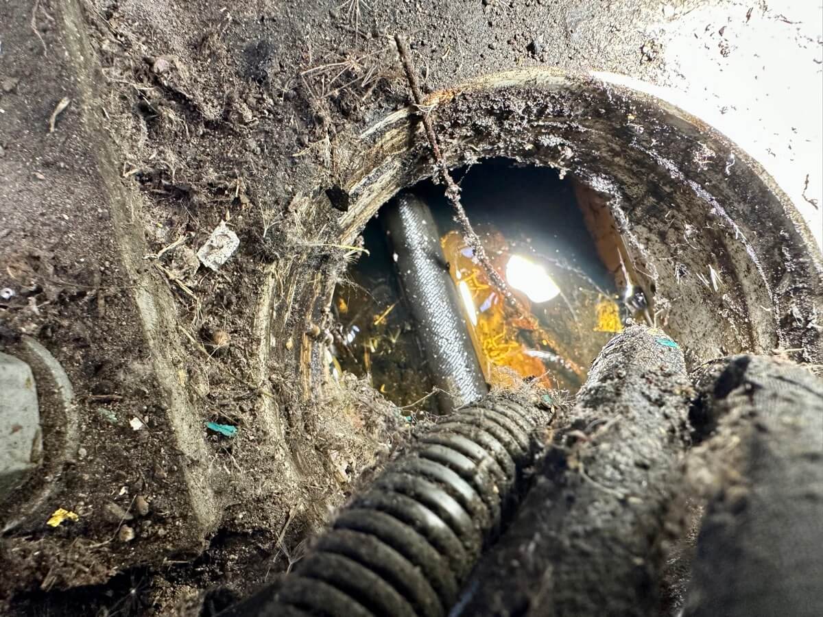 Hydraulic line damage